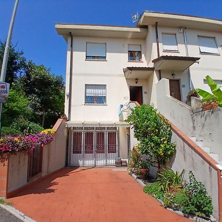 אולה Il Melograno B&B With Private Bathrooms מראה חיצוני תמונה
