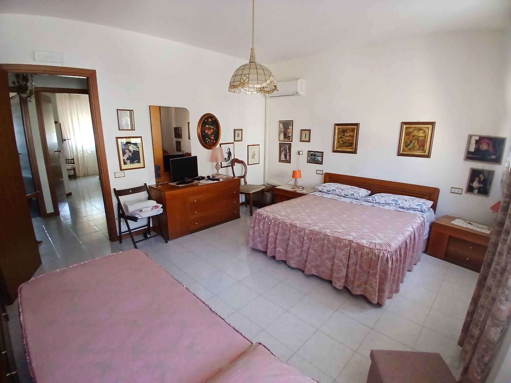 אולה Il Melograno B&B With Private Bathrooms מראה חיצוני תמונה