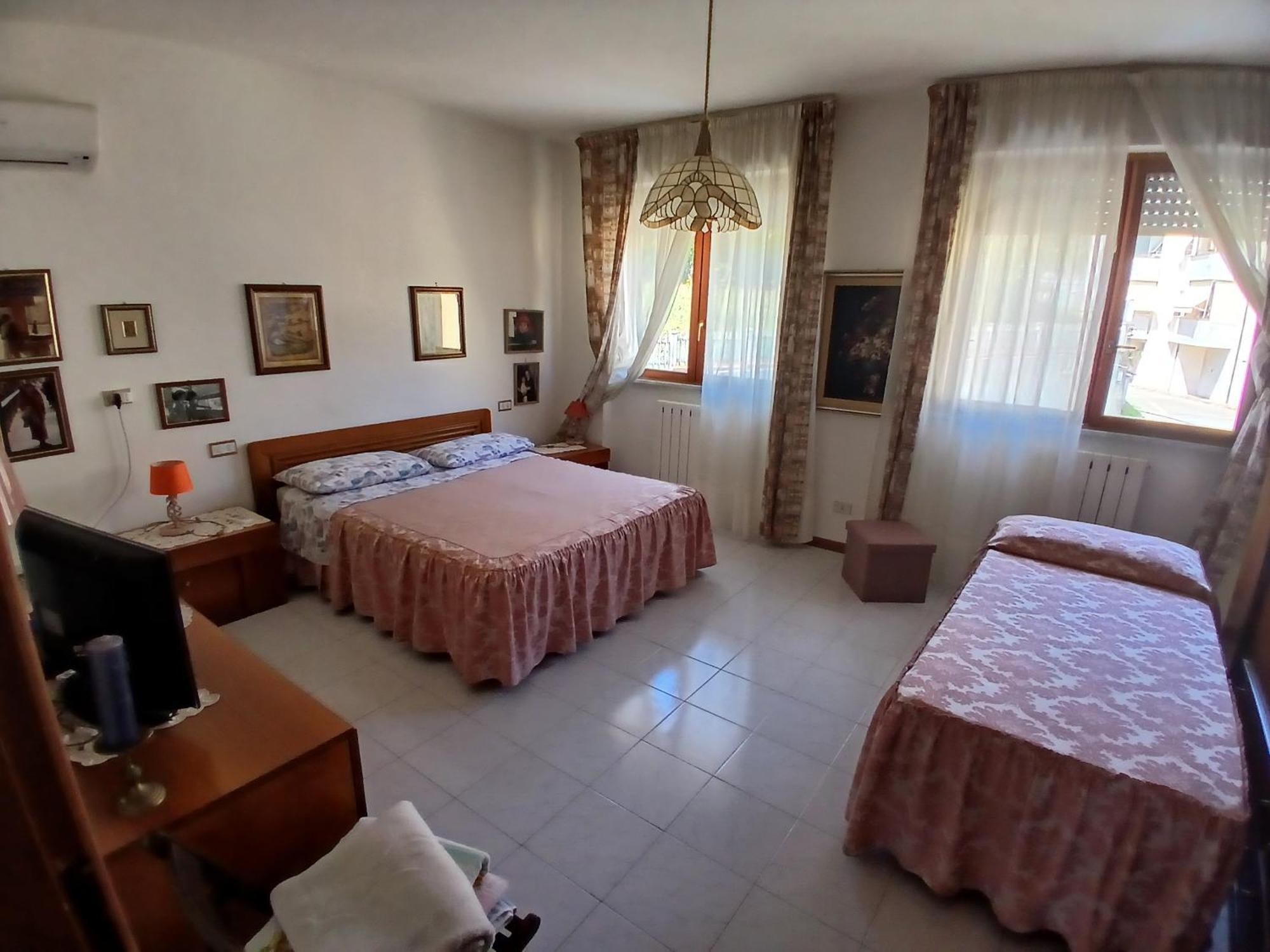 אולה Il Melograno B&B With Private Bathrooms מראה חיצוני תמונה